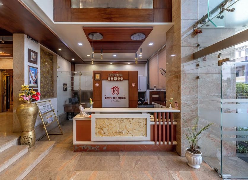 Front desk Photo