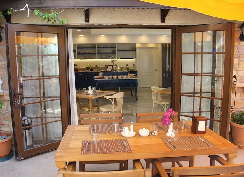 Dining room Photo