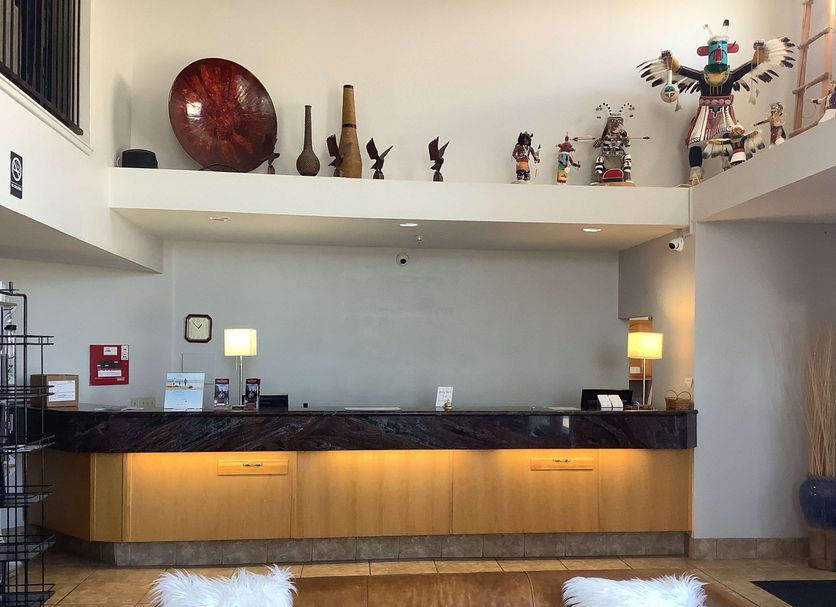 Front desk Photo