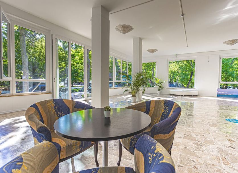 Dining room Photo