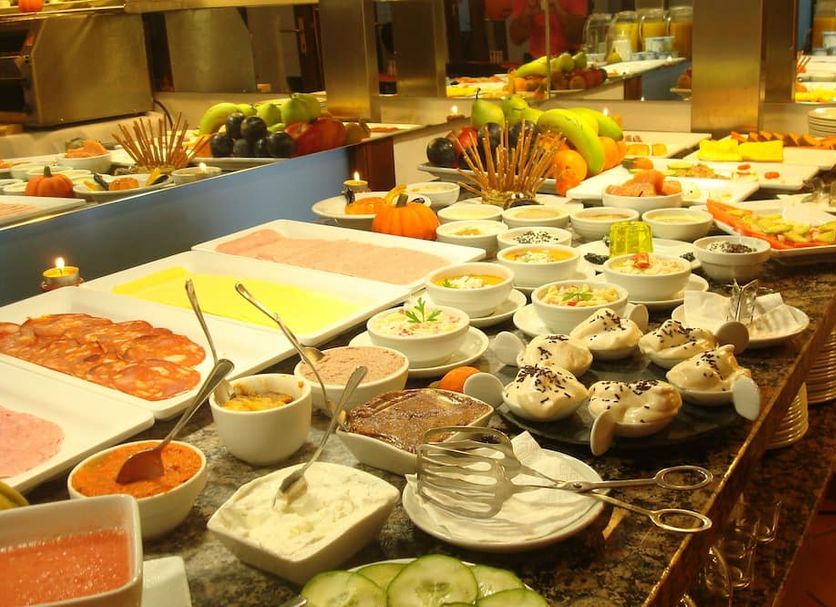 Buffet Photo