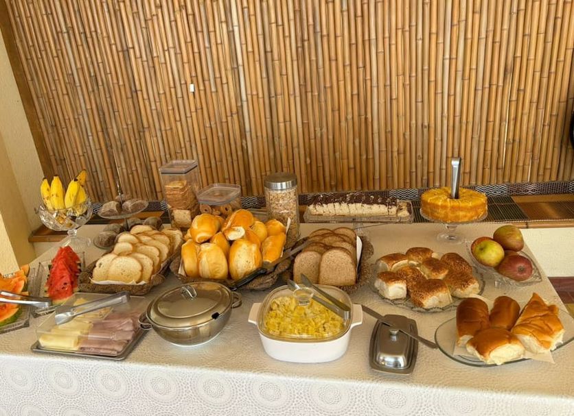Buffet Photo