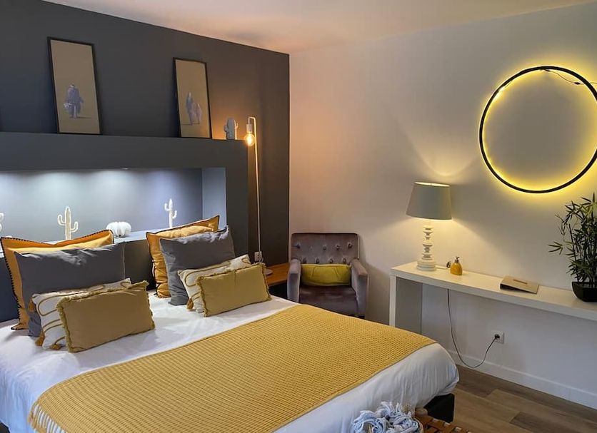 Bedroom Photo