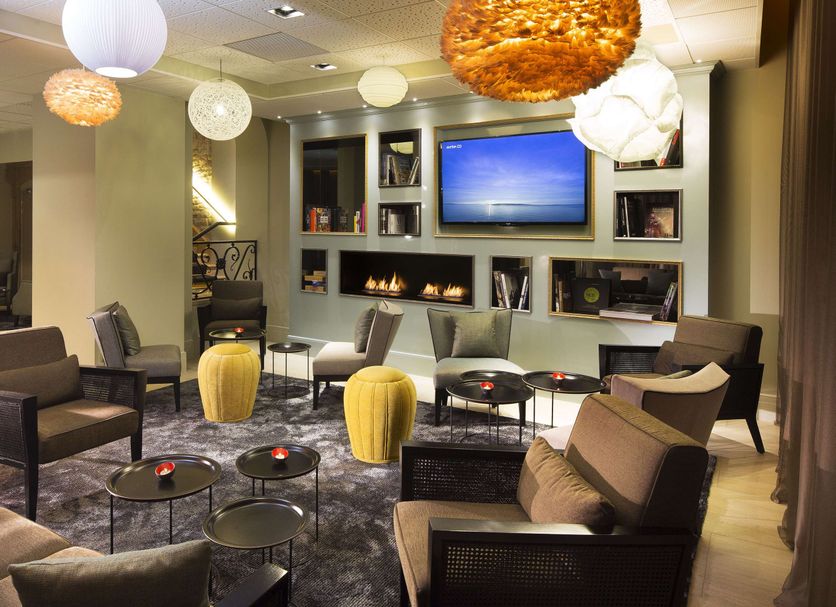 Lounge Photo