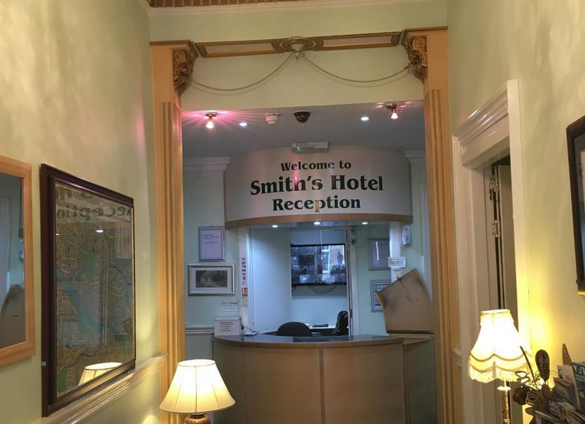 Front desk Photo