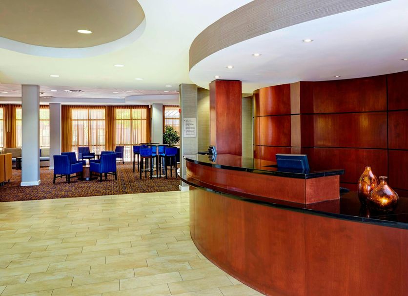 Front desk Photo