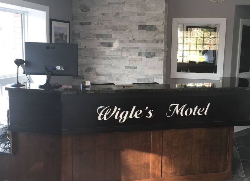 Front desk Photo