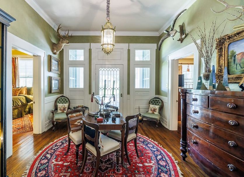 Dining room Photo
