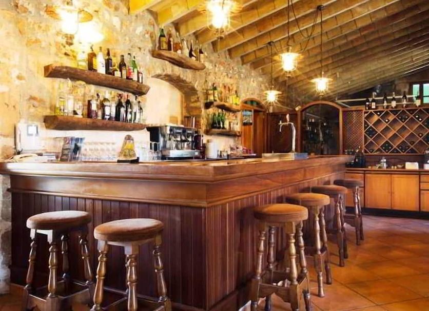 Bar Photo