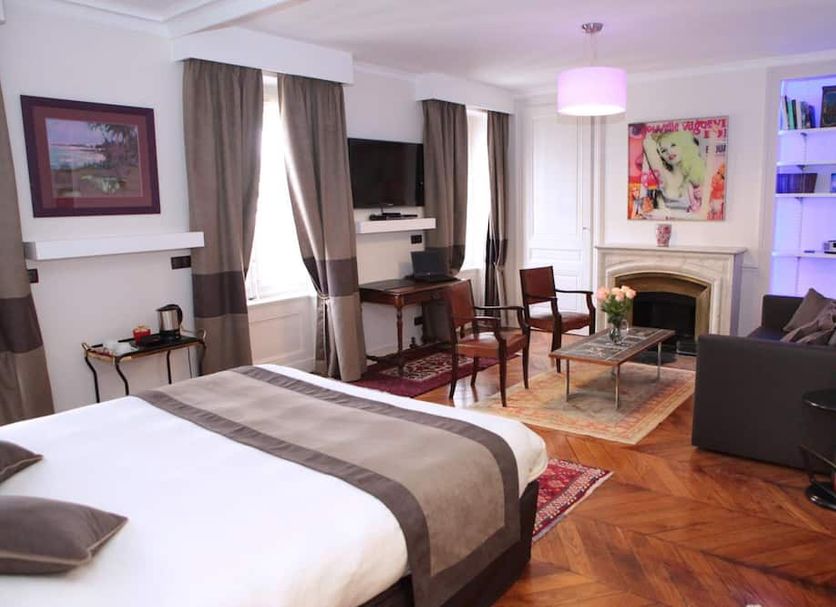 Bedroom Photo