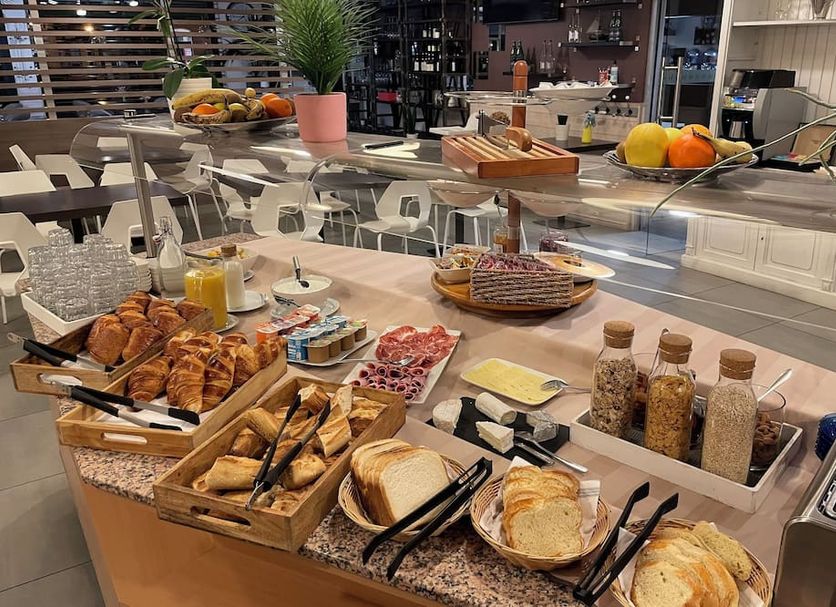Buffet Photo
