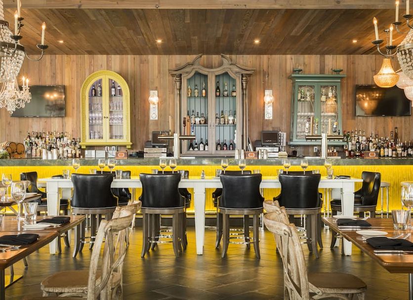 Restaurant Photo