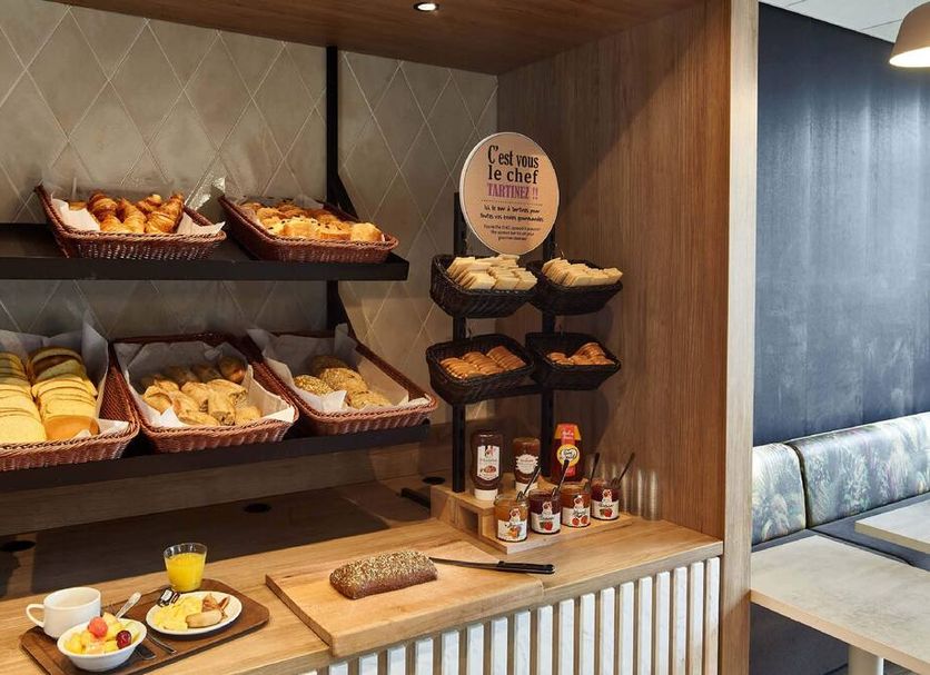 Buffet Photo