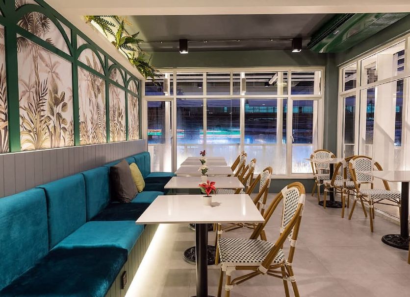 Restaurant Photo