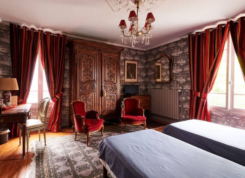 Bedroom Photo