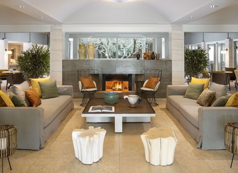 Lounge Photo