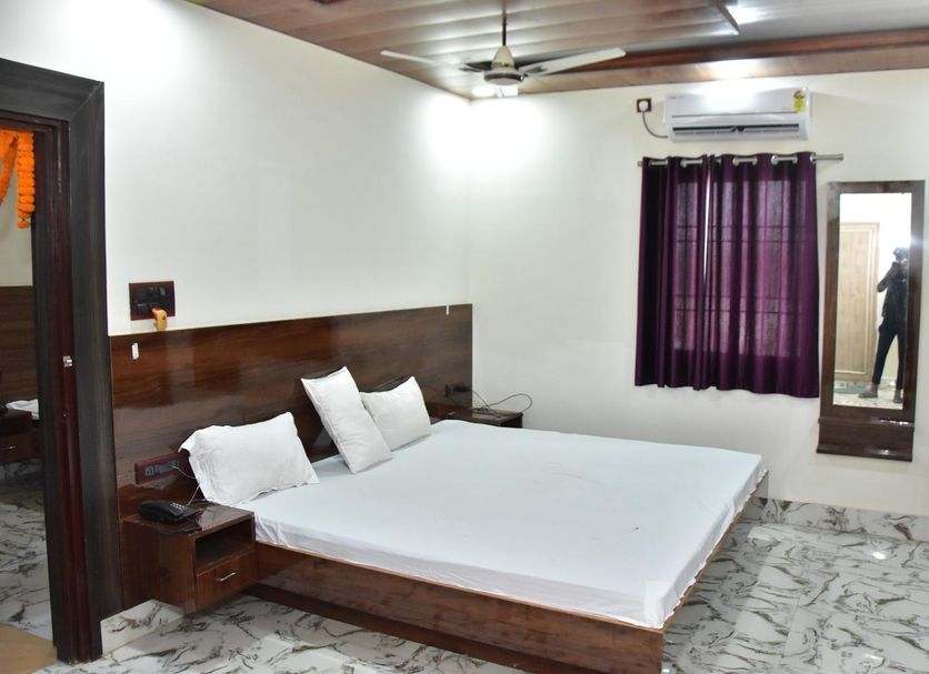 Bedroom Photo