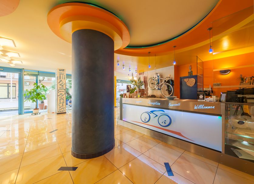 Front desk Photo