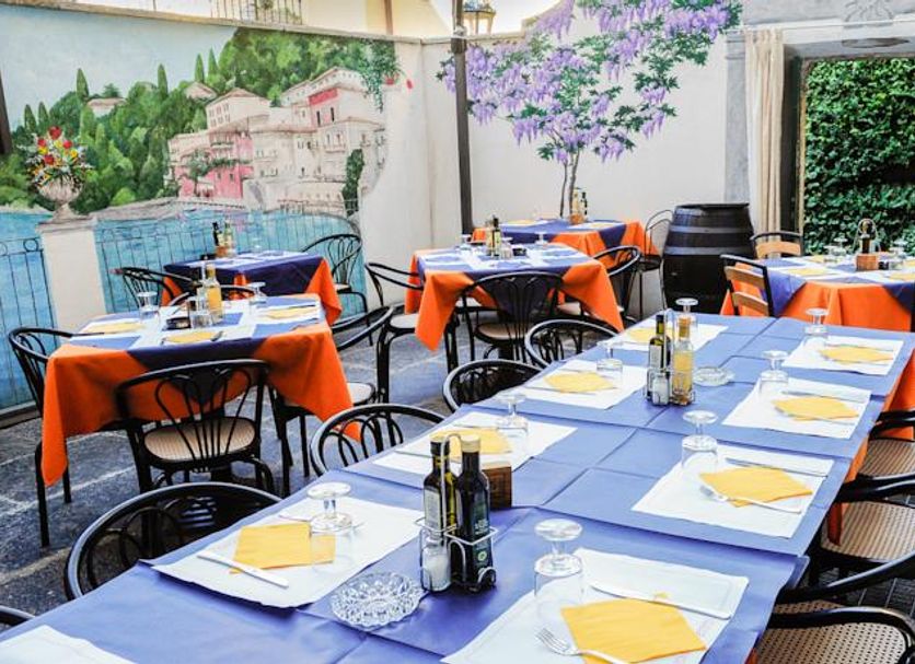 Restaurant Photo