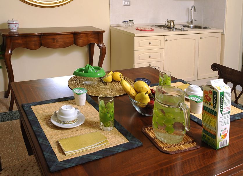 Dining room Photo