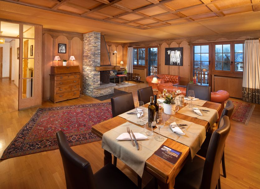 Dining room Photo