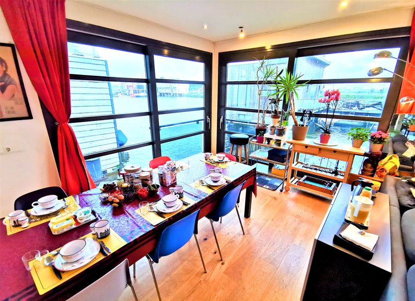 Dining room Photo