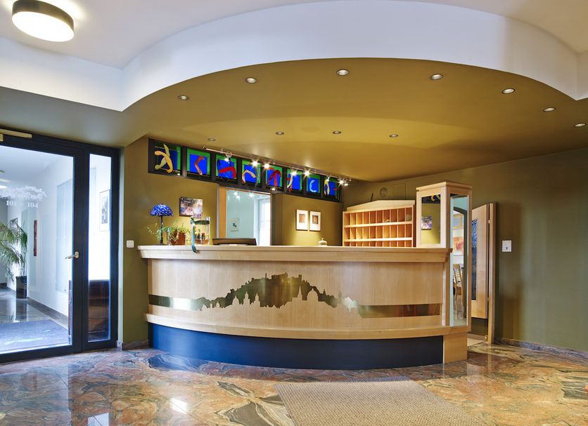 Front desk Photo